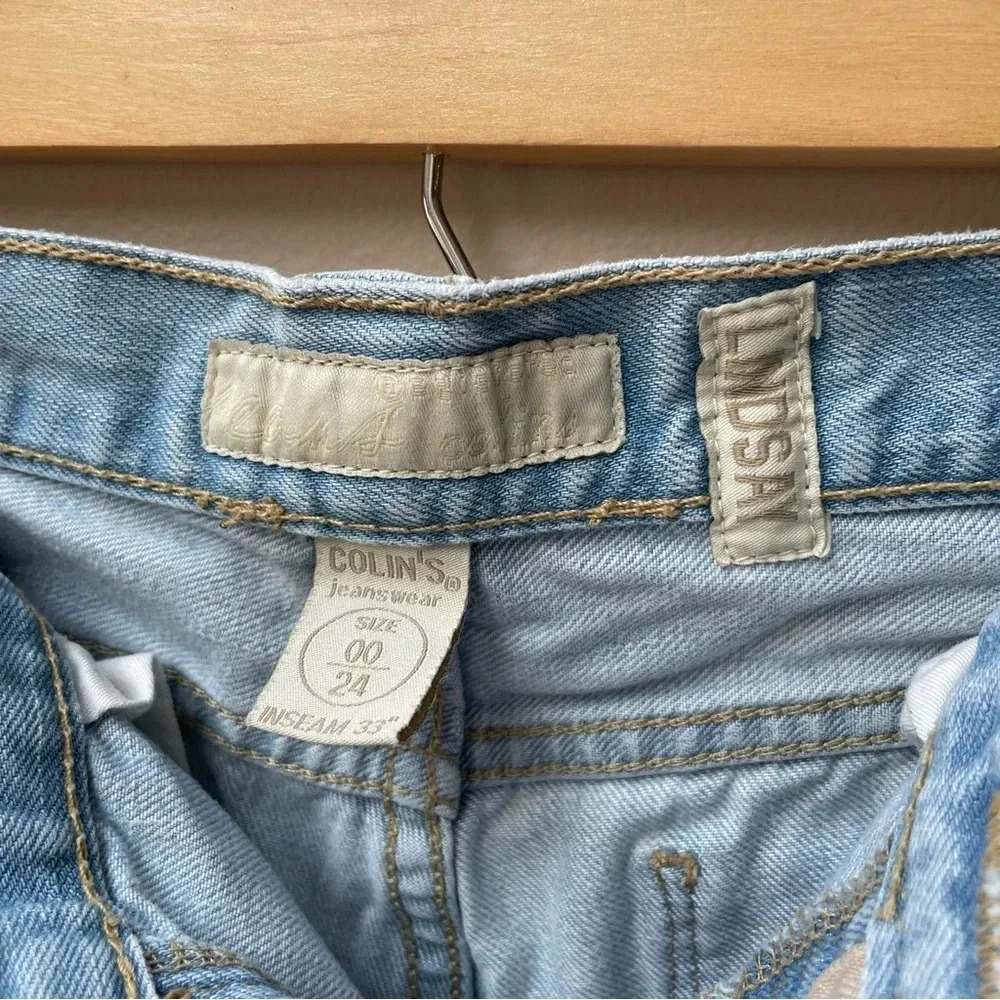 Colin’s Embroidered Floral Distressed Light Wash Lindsay Jeans Size 00 - Picture 8 of 9